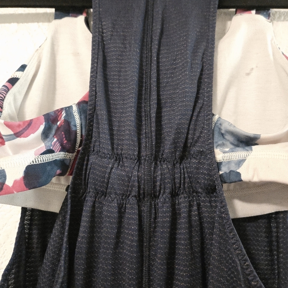 Lululemon Women's Navy Blue Racerback Tank Top - Picture 8 of 9